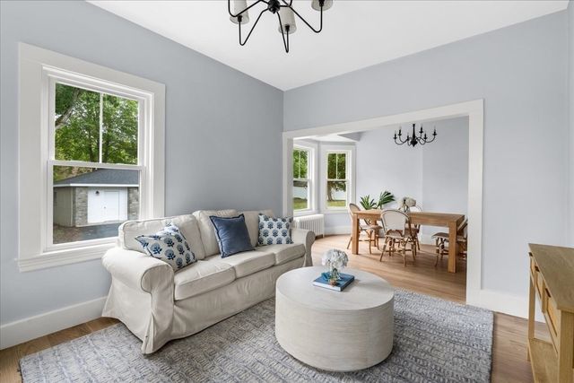 114 Hull St, Hingham, MA 02043