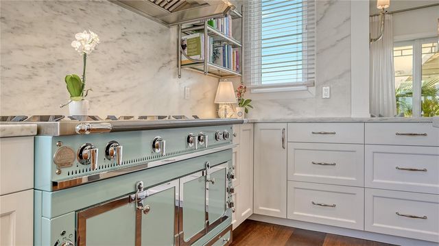 340 GULF OF MEXICO DRIVE 136, Longboat Key, FL 34228