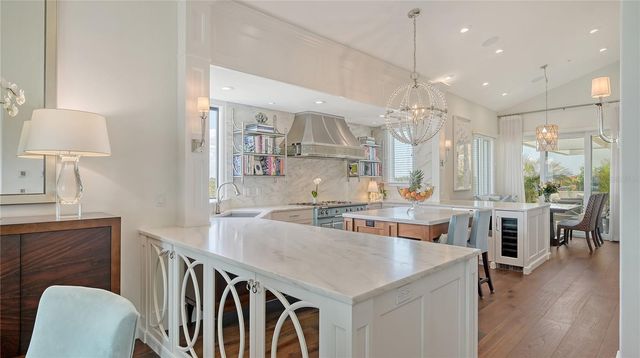 340 GULF OF MEXICO DRIVE 136, Longboat Key, FL 34228