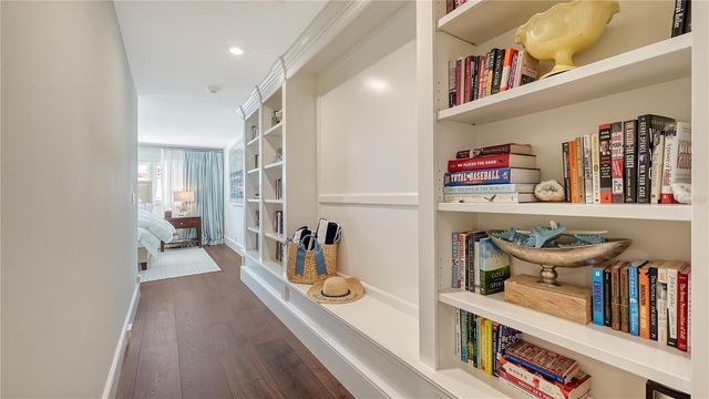 340 GULF OF MEXICO DRIVE 136, Longboat Key, FL 34228