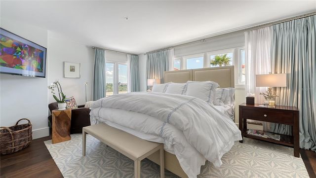 340 GULF OF MEXICO DRIVE 136, Longboat Key, FL 34228