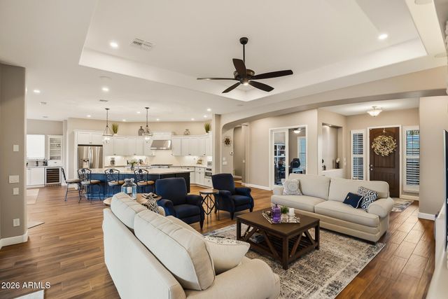 3746 E AZALEA Drive, Gilbert, AZ 85298