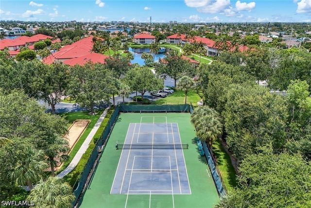 210 Waterside CIR 201, Marco Island, FL 34145