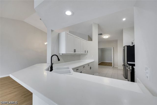 210 Waterside CIR 201, Marco Island, FL 34145