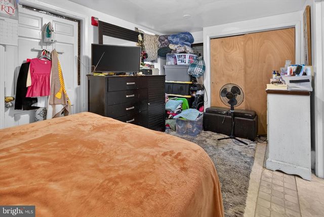 1900 GARRETT RD, Lansdowne, PA 19050