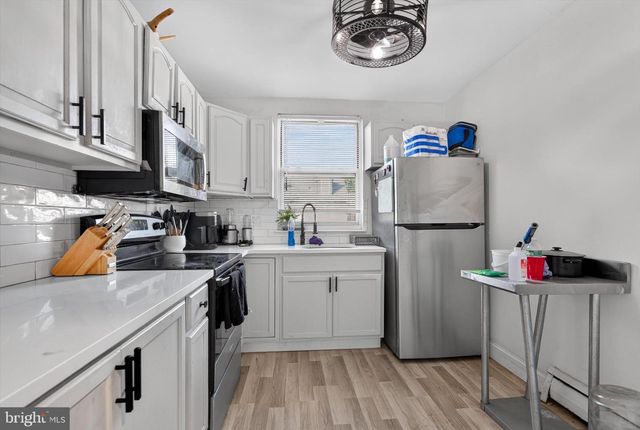 1900 GARRETT RD, Lansdowne, PA 19050