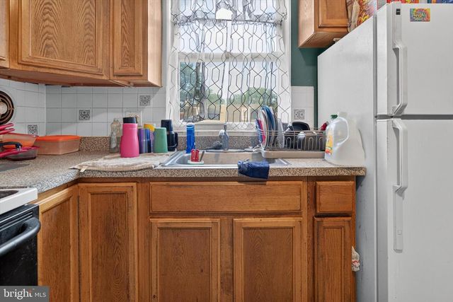 1900 GARRETT RD, Lansdowne, PA 19050