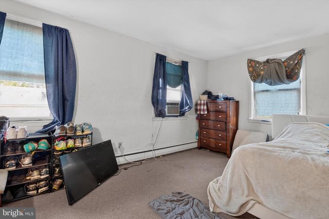1900 GARRETT RD, Lansdowne, PA 19050
