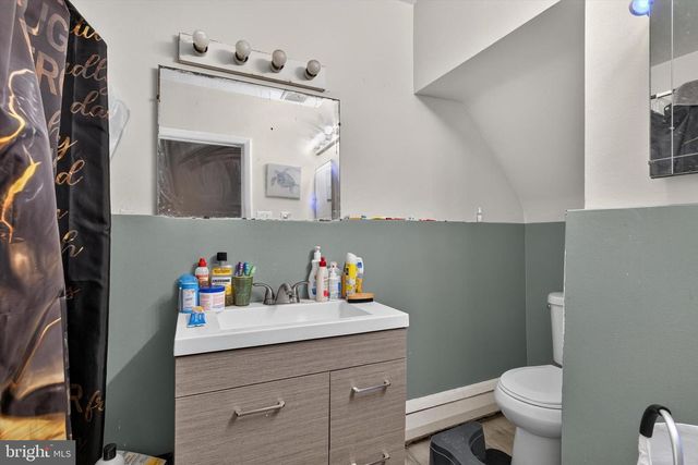 1900 GARRETT RD, Lansdowne, PA 19050