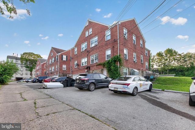 1900 GARRETT RD, Lansdowne, PA 19050
