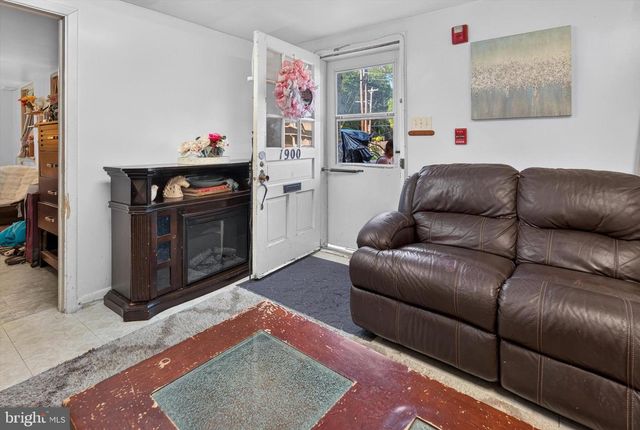 1900 GARRETT RD, Lansdowne, PA 19050