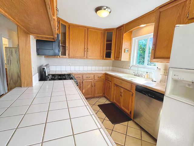 10100 Indian Hill Rd, Newcastle, CA 95658