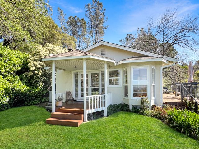 10100 Indian Hill Rd, Newcastle, CA 95658
