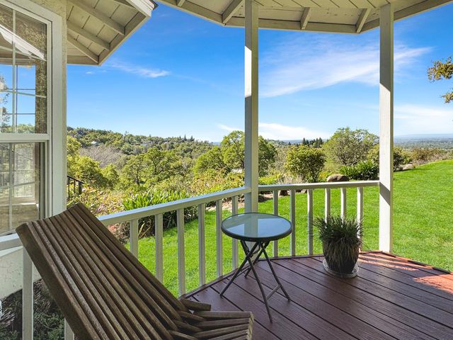 10100 Indian Hill Rd, Newcastle, CA 95658