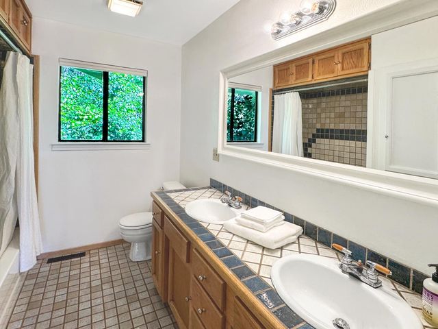 10100 Indian Hill Rd, Newcastle, CA 95658