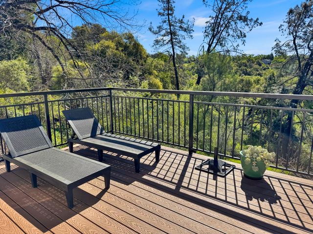 10100 Indian Hill Rd, Newcastle, CA 95658