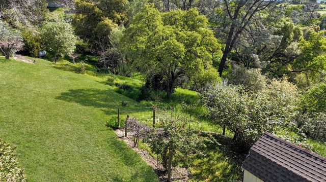 10100 Indian Hill Rd, Newcastle, CA 95658