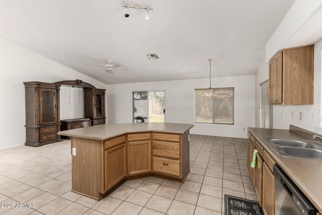 226 W GAIL Drive, Gilbert, AZ 85233