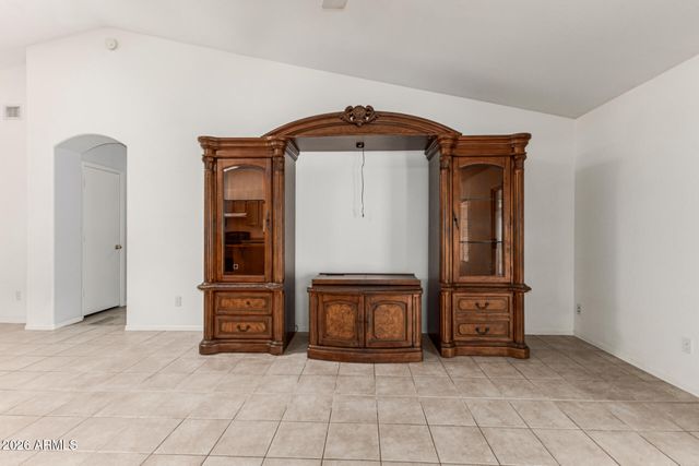 226 W GAIL Drive, Gilbert, AZ 85233