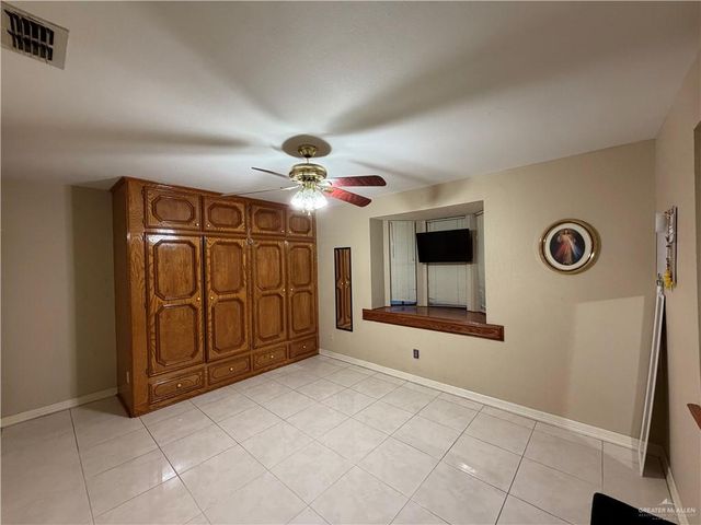 214 N Resplandor Street, Mission, TX 78572