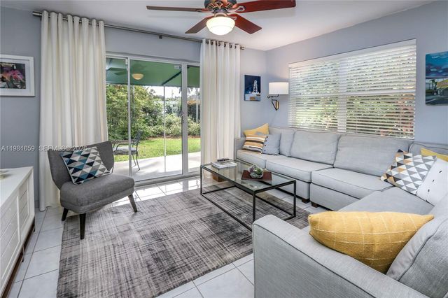 2209 N 15th Avenue, Hollywood, FL 33020