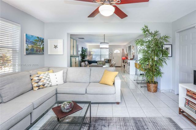 2209 N 15th Avenue, Hollywood, FL 33020