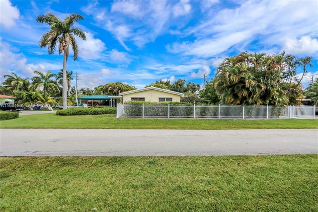 2209 N 15th Avenue, Hollywood, FL 33020