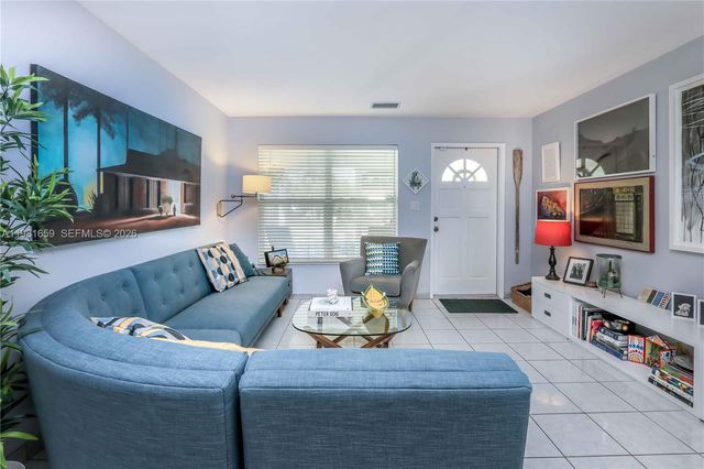 2209 N 15th Avenue, Hollywood, FL 33020