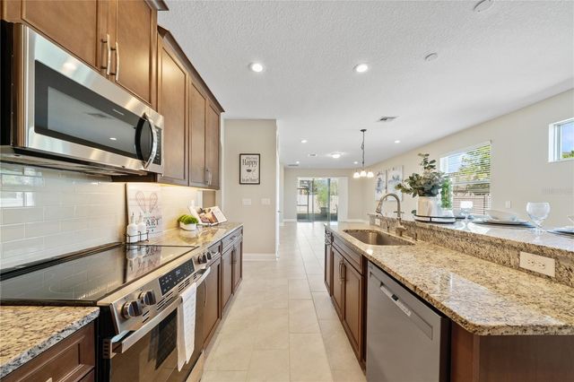 1110 UMBRIA LANE, St Cloud, FL 34771