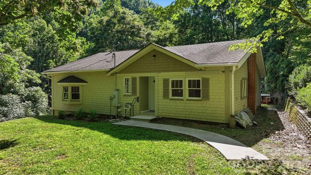 583 Dark Ridge Road, Sylva, NC 28779