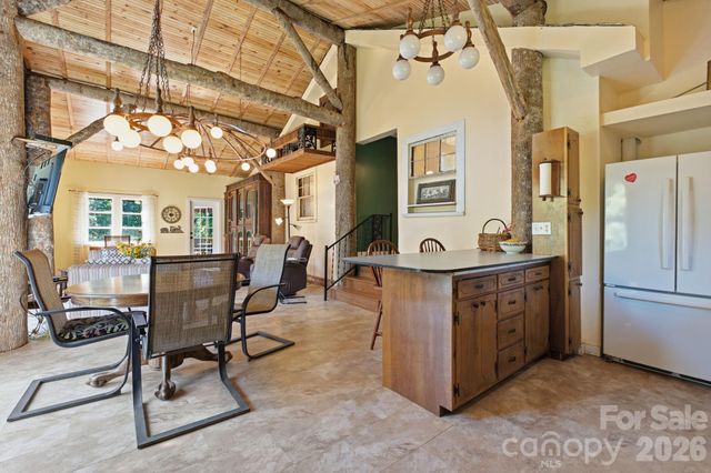 583 Dark Ridge Road, Sylva, NC 28779