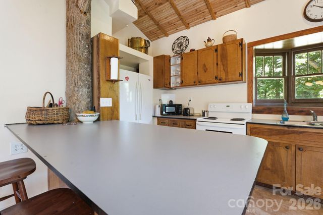 583 Dark Ridge Road, Sylva, NC 28779