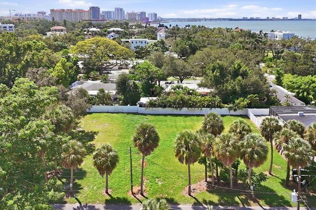 940 22ND STREET, Sarasota, FL 34234