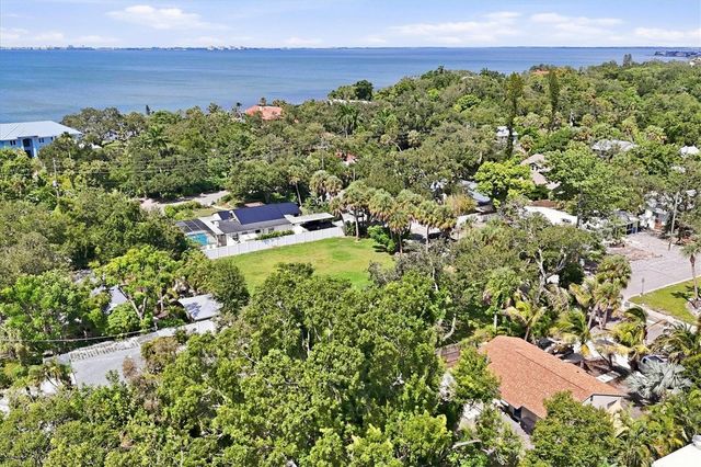 940 22ND STREET, Sarasota, FL 34234