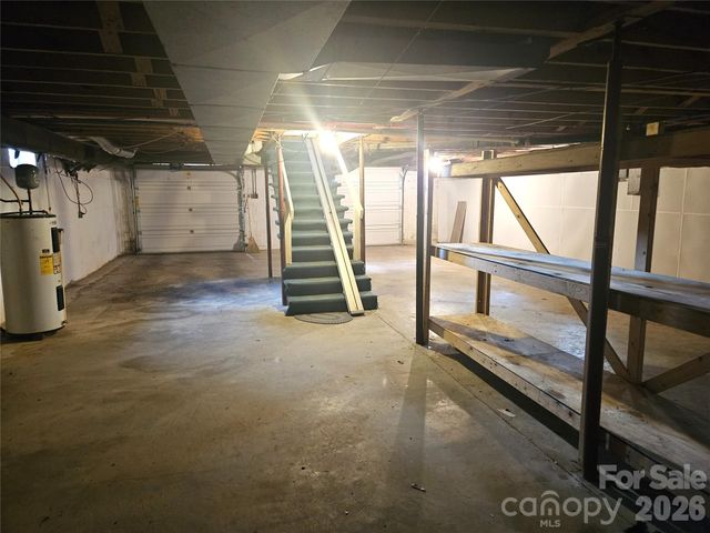 557 Goldmoor Drive NE, Concord, NC 28025