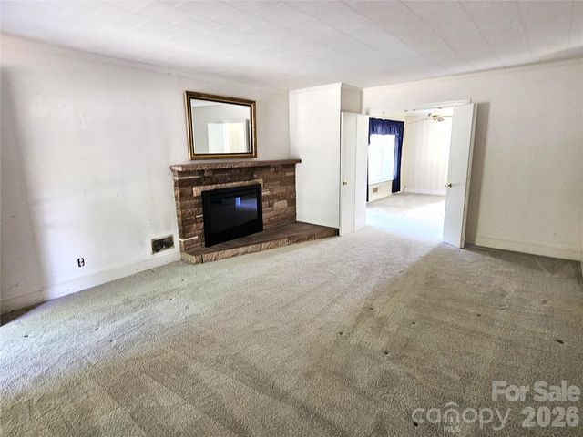 557 Goldmoor Drive NE, Concord, NC 28025