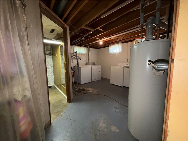5200 Holly Avenue, Cedar Rapids, IA 52405