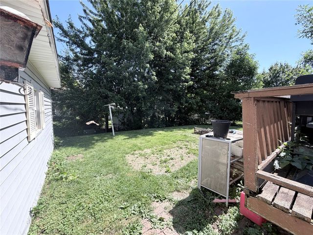 5200 Holly Avenue, Cedar Rapids, IA 52405