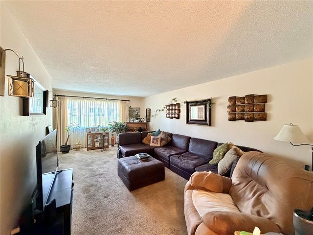 5200 Holly Avenue, Cedar Rapids, IA 52405