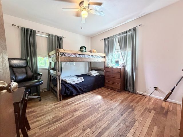 5200 Holly Avenue, Cedar Rapids, IA 52405
