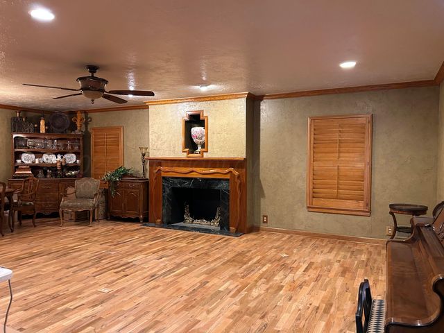 615 S 6th Street, Canadian, TX 79014