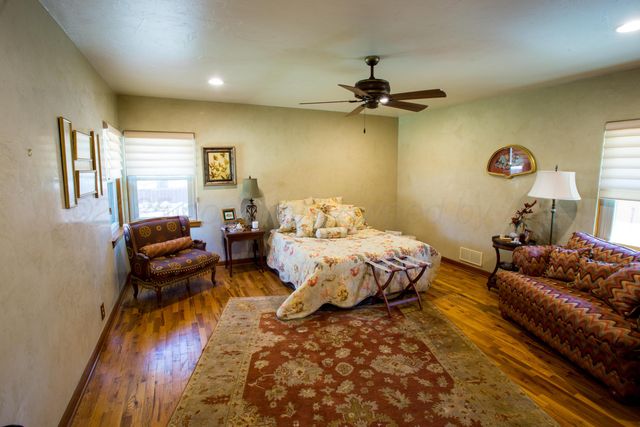 615 S 6th Street, Canadian, TX 79014