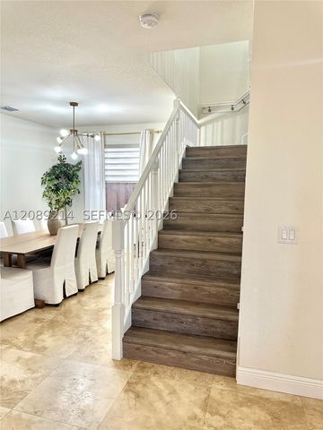 10230 NW 86th St, Doral, FL 33178