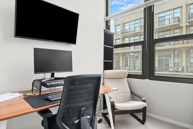 900 N Kingsbury Street 971, Chicago, IL 60610