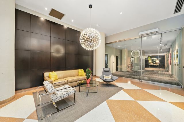 900 N Kingsbury Street 971, Chicago, IL 60610