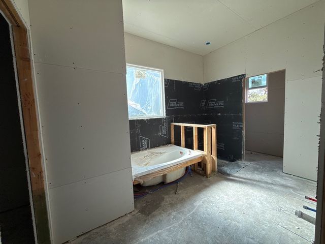 164 Oak Grove Way, Springtown, TX 76082