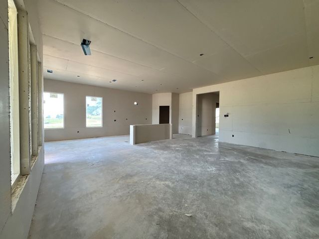 164 Oak Grove Way, Springtown, TX 76082