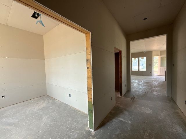 164 Oak Grove Way, Springtown, TX 76082