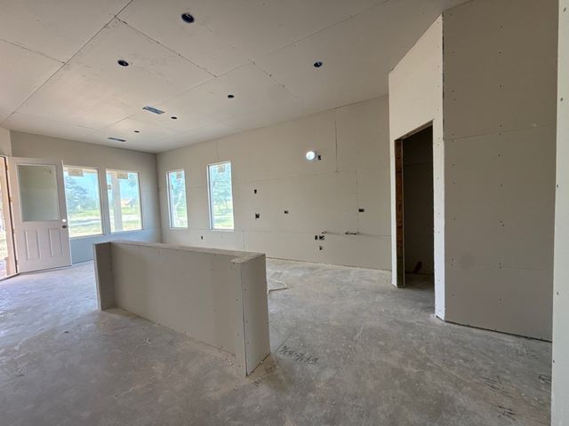 164 Oak Grove Way, Springtown, TX 76082