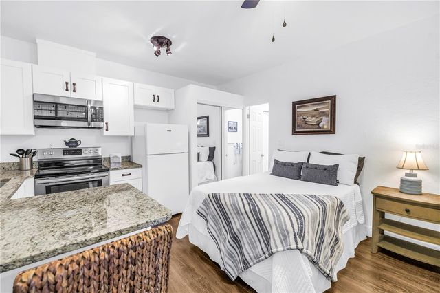 4001 58TH STREET N 5S, Kenneth City, FL 33709